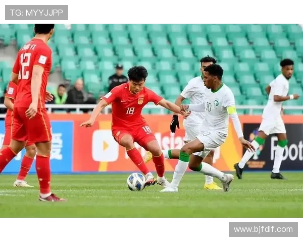 中国足球迎来新篇章 国足集训备战国际赛季 聚焦年轻力量崛起