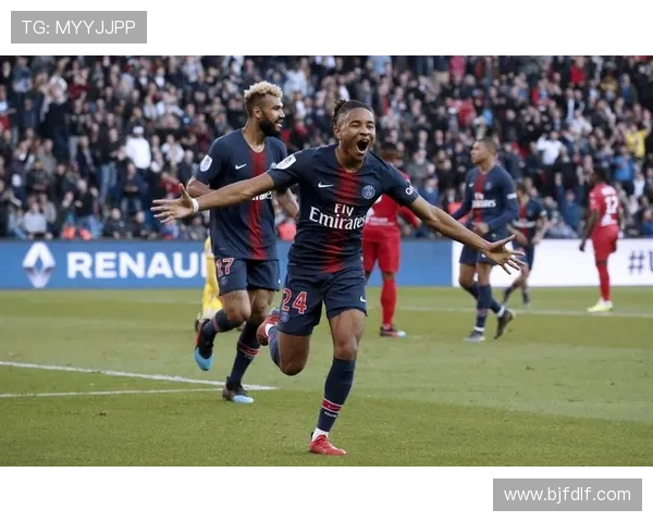 法甲联赛DS足球：探索法甲赛场上的战术革新与明星球员表现