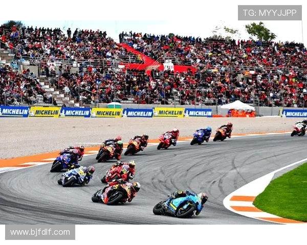 MotoGP赛场技术革新掀起新赛季竞争格局全面升级趋势热潮中